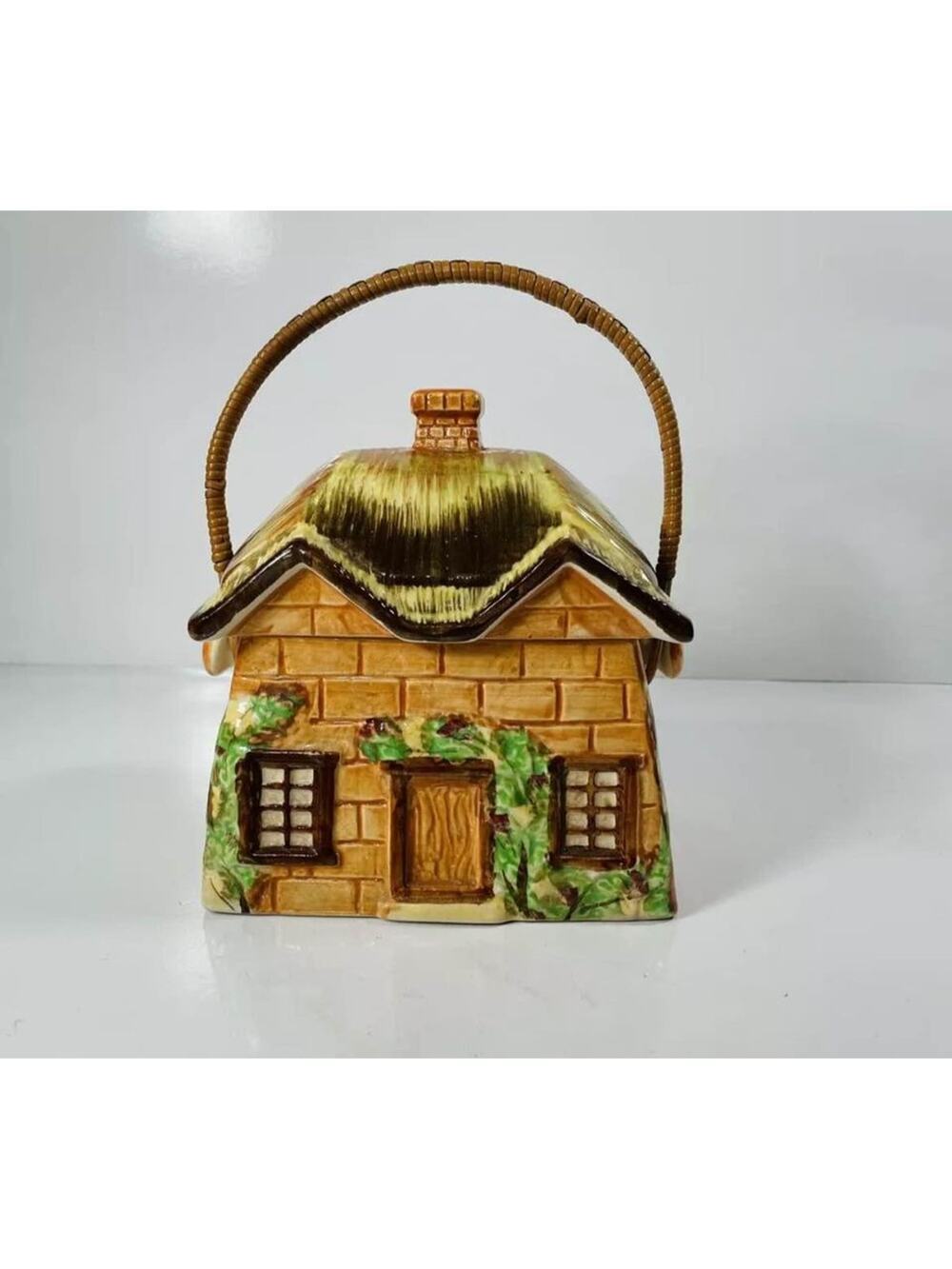 Vintage Occupied Japan Maruto Mu Cottage Ware Biscuit Cookie Jar 1945-1952